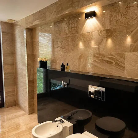 Platinum Penthouse Apartment